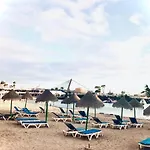 Luxury 3 Bedroom Perla Del Mar * 阿德耶