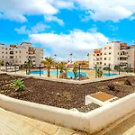 Luxury 3 Bedroom Perla Del Mar 公寓