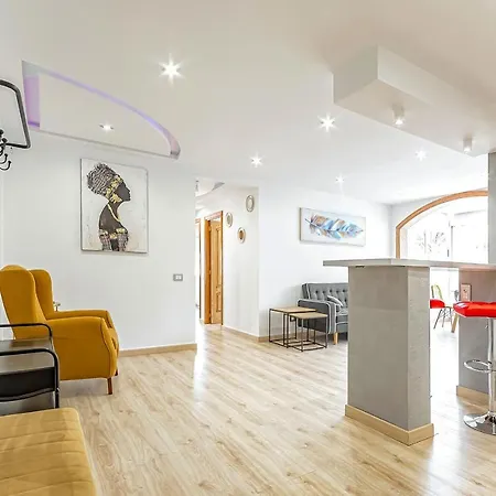 شقة Luxury 3 Bedroom Perla Del Mar *