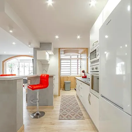 Luxury 3 Bedroom Perla Del Mar アパート アデヘ